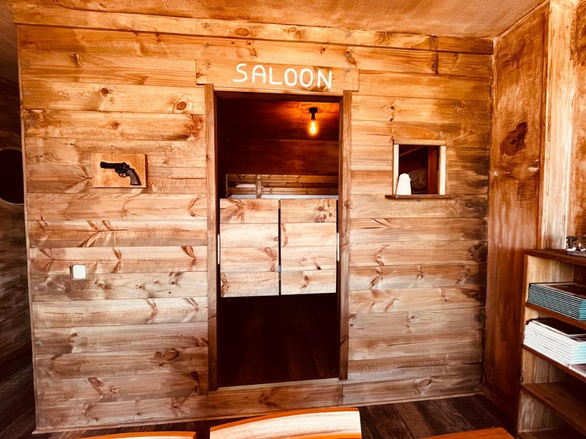 San Martín de ValdeiglesiasOld West House Pantano De San Juanアパートメント エクステリア 写真