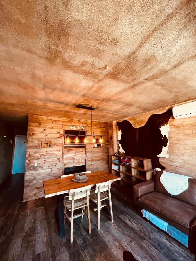 San Martín de ValdeiglesiasOld West House Pantano De San Juanアパートメント エクステリア 写真
