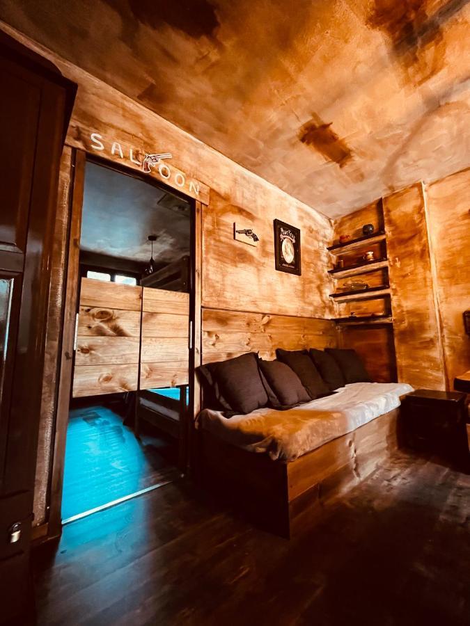 San Martín de ValdeiglesiasOld West House Pantano De San Juanアパートメント エクステリア 写真